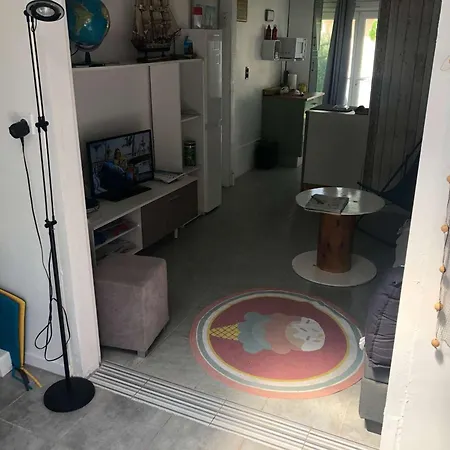 Maison Climatisée Avec Jardin Arboré, 3 Chambres, Wifi - Proche Et Commerces - Fr-1-701-84 *
