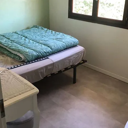 Maison Climatisee Avec Jardin Arbore, 3 Chambres, Wifi - Proche Et Commerces - Fr-1-701-84 Holiday home