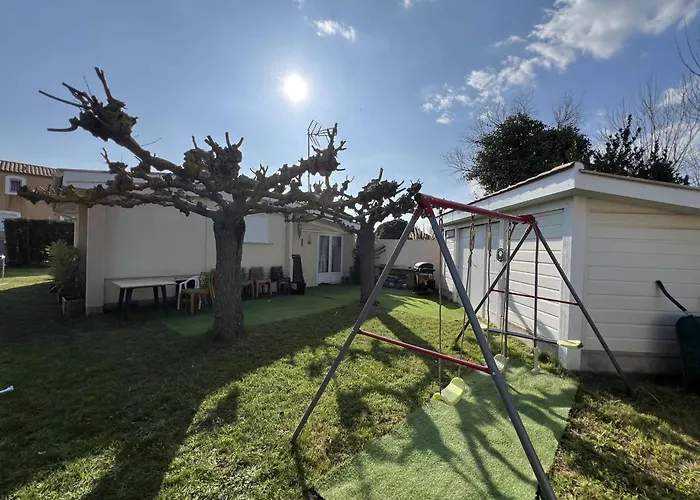 Maison Climatisee Avec Jardin Arbore, 3 Chambres, Wifi - Proche Et Commerces - Fr-1-701-84 * Valras-Plage